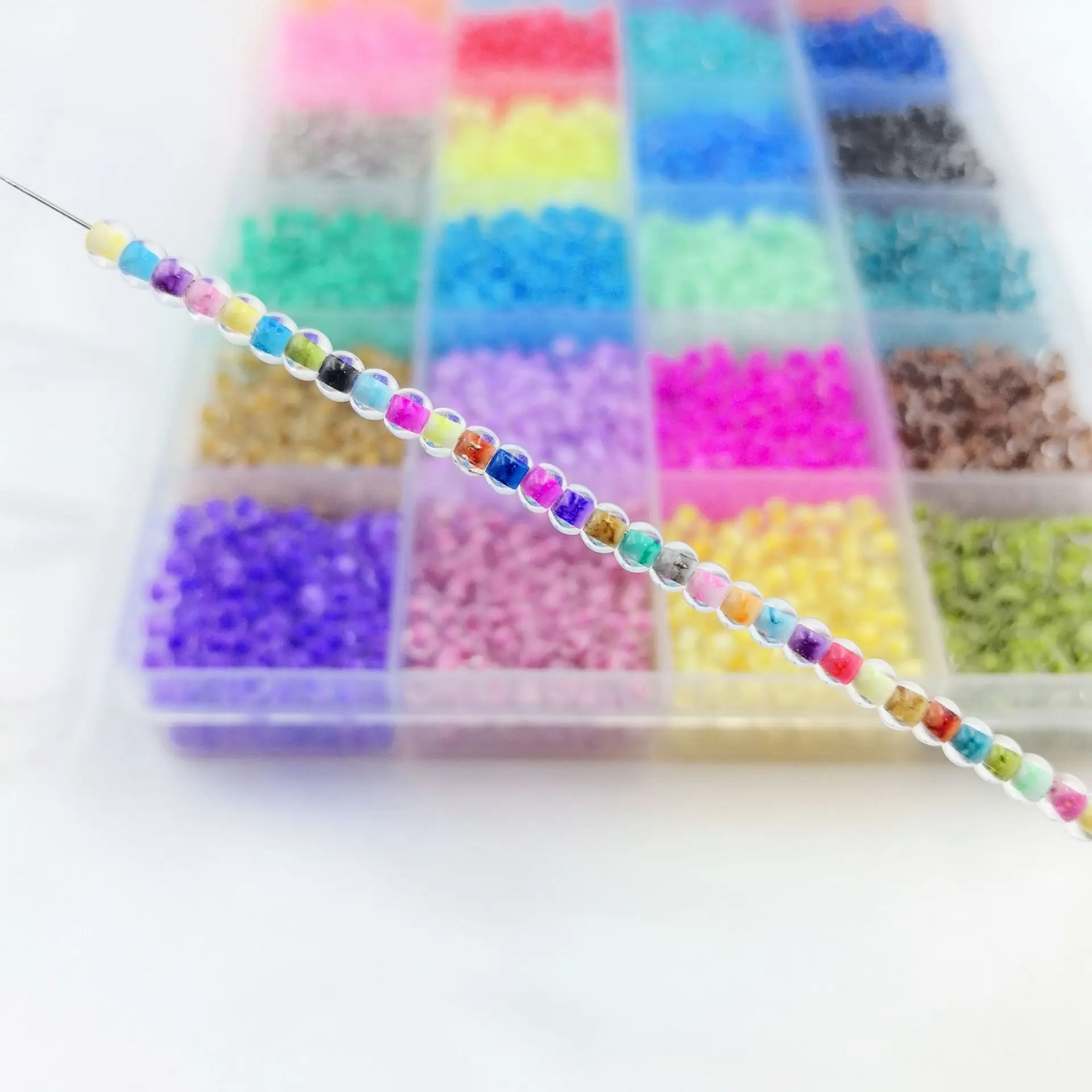 110pcs 4mm High-quality Transparent Dye Core Glass Beads Round Seed Beads for Jewelry Making DIY Bracelet Earring Accessories