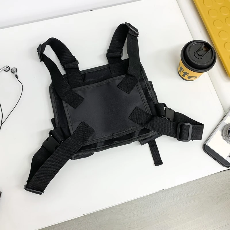 الهيب هوب الشارع الشهير الرجال حقيبة صدر للرجال 2025 الاتجاه الجديد للجنسين التكتيكية سترة ظهره متعددة الوظائف سترة جيب الرياضة السفر الصدر حزمة