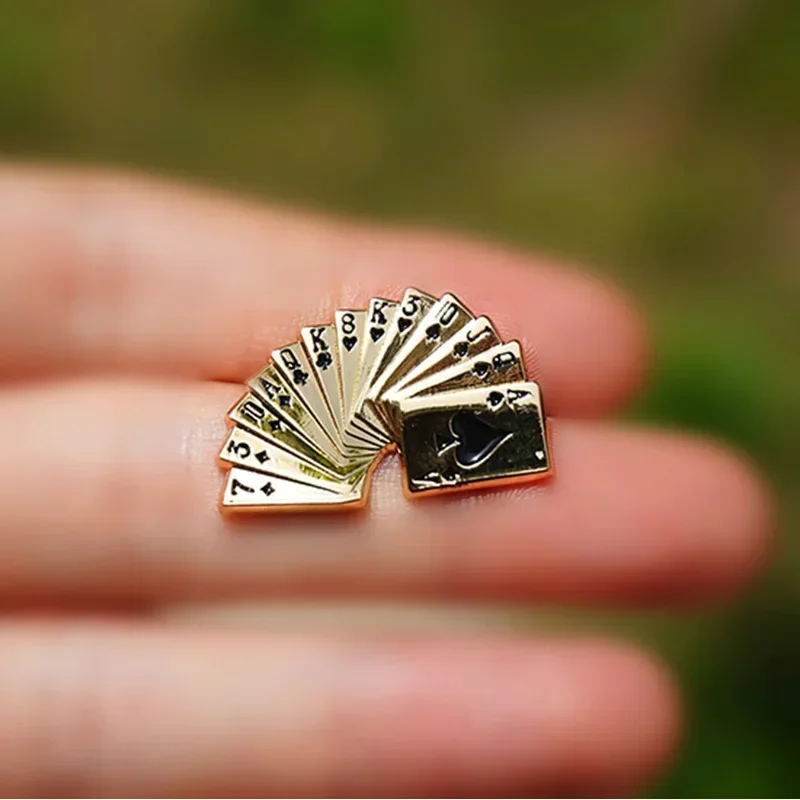 Magician's Lapel Pin Magic Accessories Decorative Pin For Tie Shirt 4 Styles Available Custom Brooches Magician Dress Up Tools