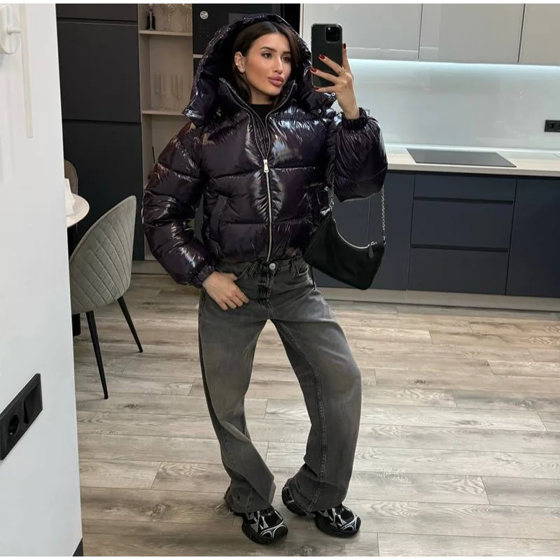 Glossy Cropped Hooded Puffer Coat Drawstring Hem Zip-Up 2026 Winter Women Warm Padded Jacket Warm Causal Lady Cotton‑Padded Coat