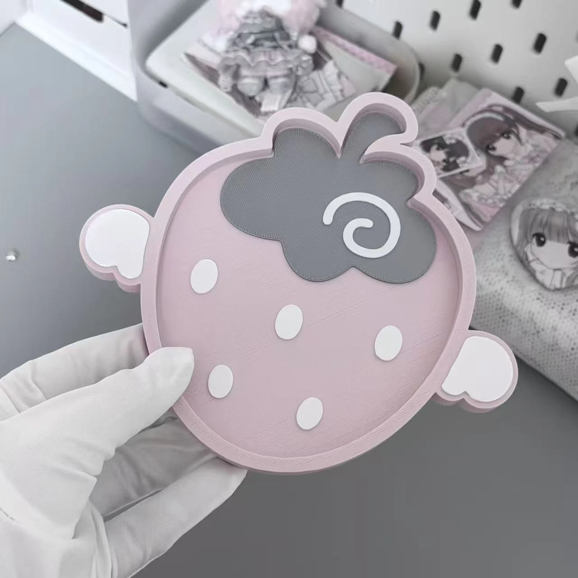 Korean Pink Strawberry Shaped Small Tray 3D Printed Desktop Ornaments Badge Display Tray Cute Storage Tray Decorative Ornaments