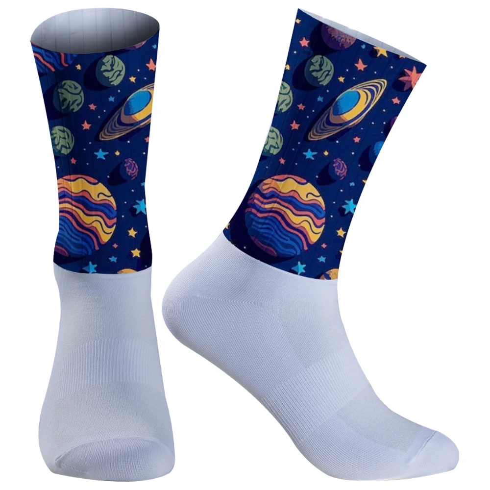 

Cycling Socks Crew Breathable and Cushioned Bike Socks New for Men Women Sports cycling socks