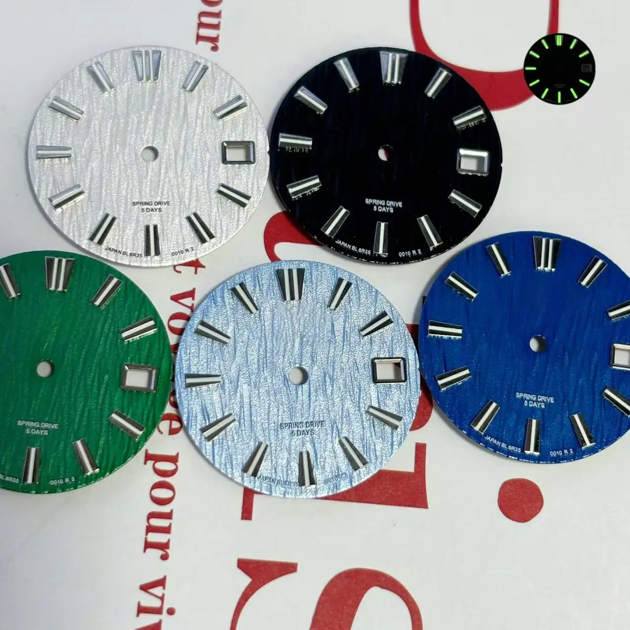 

28.5mm Green Luminous Calendar Mechanical Watch Modified with GS logo Wavy Dial Compatible with NH35 Movement man's watch