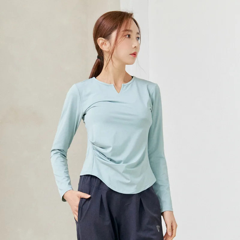 Trendy Purple Women's Long Sleeve Gym Top Ideal for Running, Yoga and Pilates Moisture Wicking Breathable