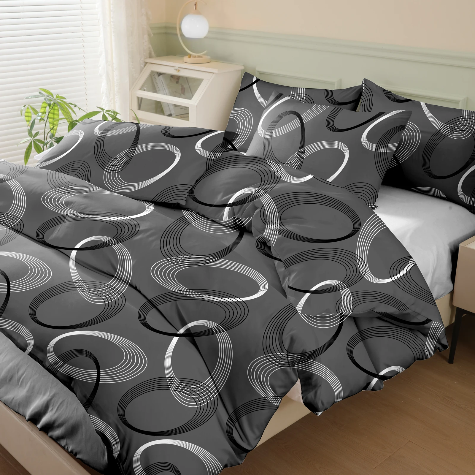 Printed Quilt Cover Three-Piece Set (2 Pillowcases + 1 Quilt Cover) Polyester Fiber Dark Gray Geometric Pattern Printed Bedsprea