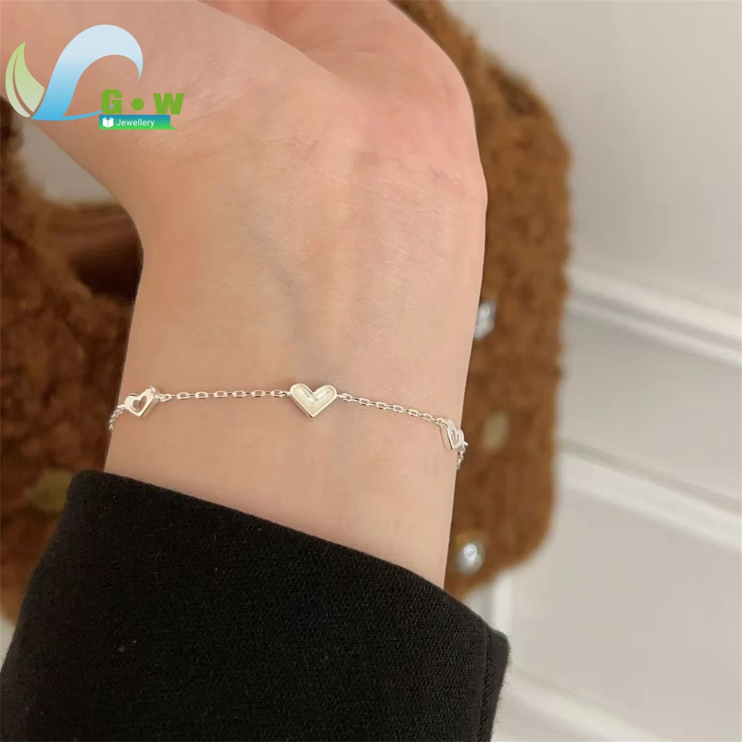 Heart Bracelet Women Light Luxury Fashion Fresh Minimalist Versatile Wristband Jewelry Charm Gift For Her Girlfriend Wife