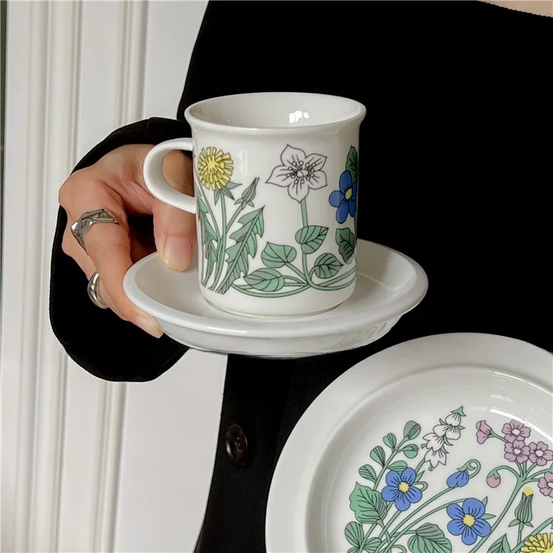 High Aesthetic Value Ceramic Coffee Cup Milk Cup with Flower Design Delicious Dessert Plate Nordic Style Handmade Breakfast P...