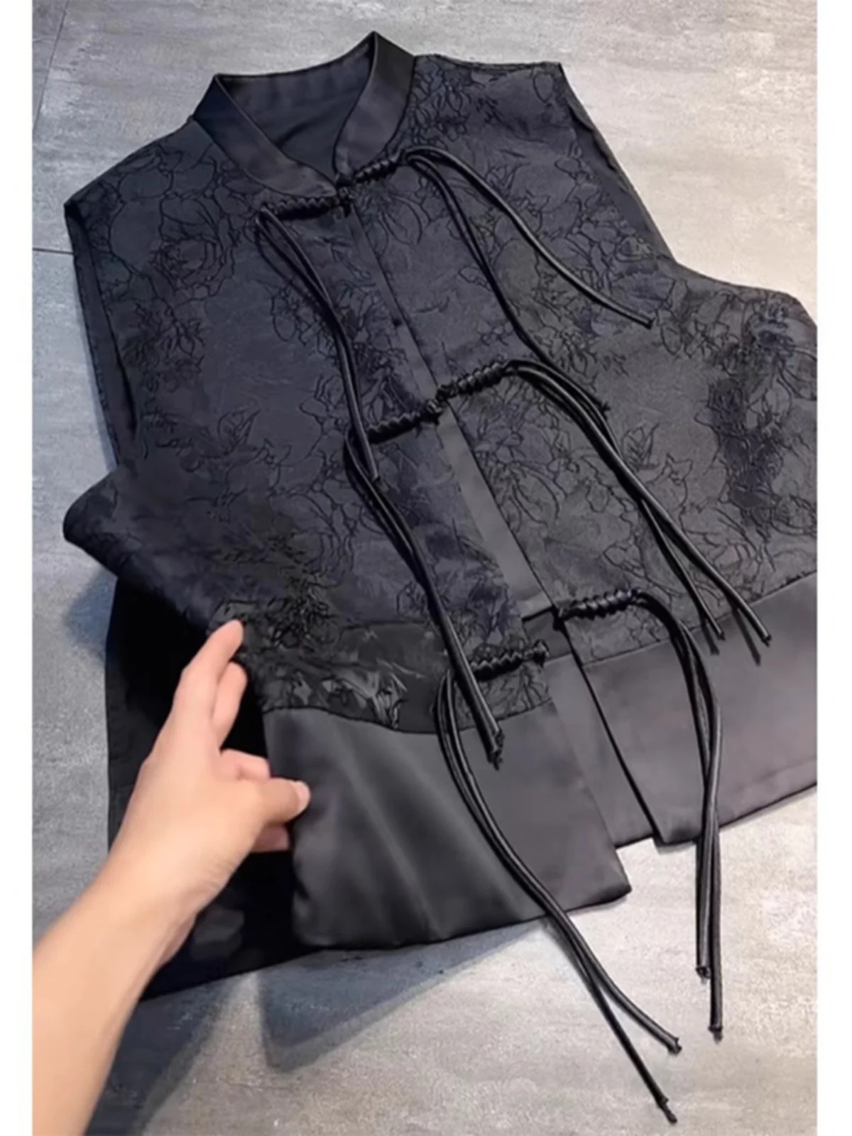 

Женский жилет с вышивкой в китайском стиле Sle Bla, весенне-осенний дизайн, топ на пуговицах в стиле ретро в национальном стиле