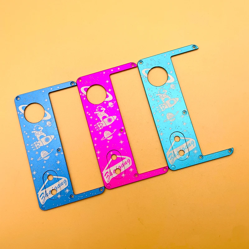 DSX Space Boy Pattern Aluminum Replacement Inner Panels for DotAIO V2 Dot Mod V1 with 5 PCS Extra Screws Vape Accessories