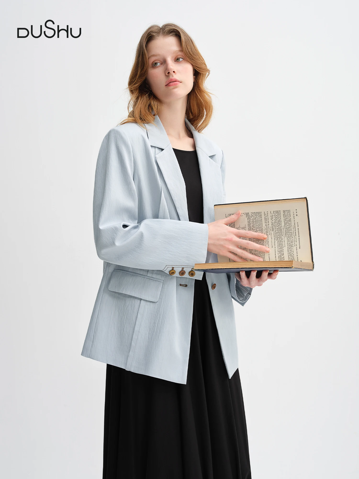 

DUSHU Women's Light and Simple Commuting One-button Silhouette Suit 2025 Autumn New Casual Simple Short Jacket 25DS83087