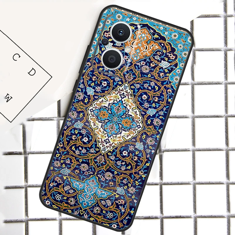 Capa com padrão floral de tape - Oppo Reno 12 avaliação e preço