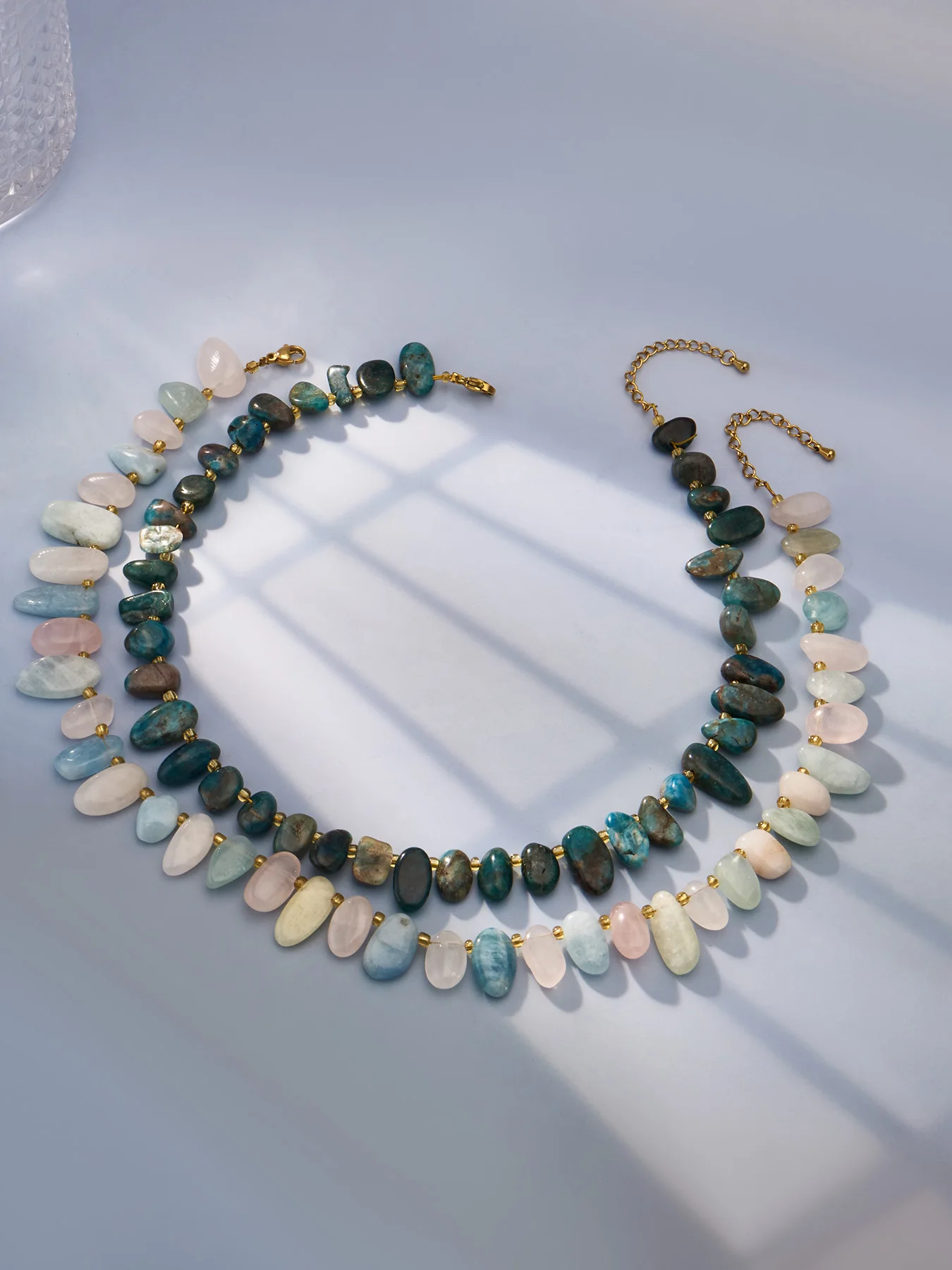 Mehrfarbige Unregelmäßige Naturstein-Perlenkette Damen-Halsketten Edelstahl-Charm-Choker Bankett-Schmuck Großhandel – Detail 2