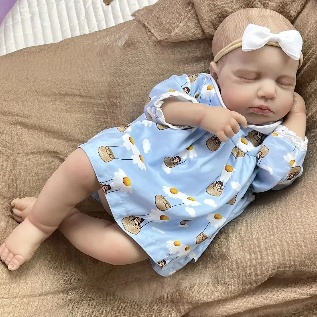 

48 CM Reborn Asleep Baby Doll Toy with Soft Cloth Body Lifelike 3D Skin Doll with Blood Vessel Handmade Birthday Gift For Girl