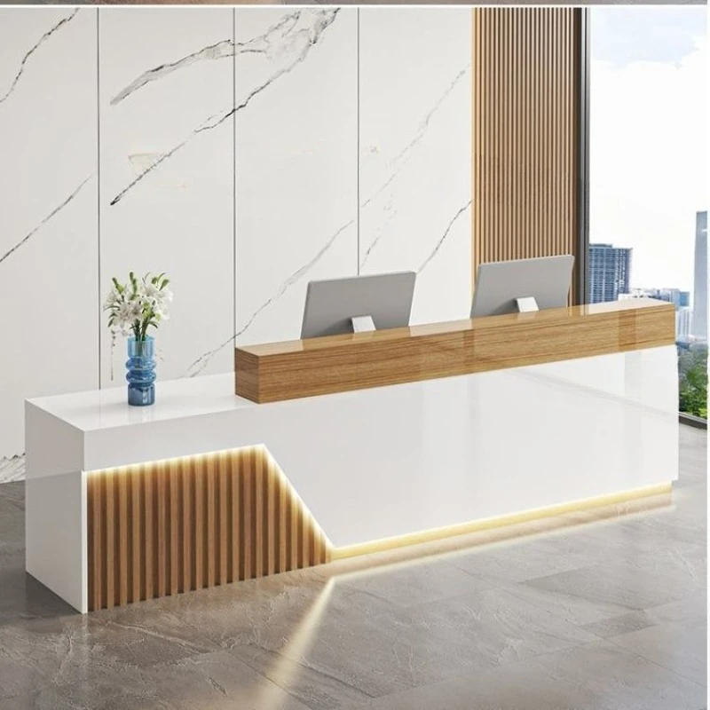 Bar checkout page Small store Simple table, haircut clothing store