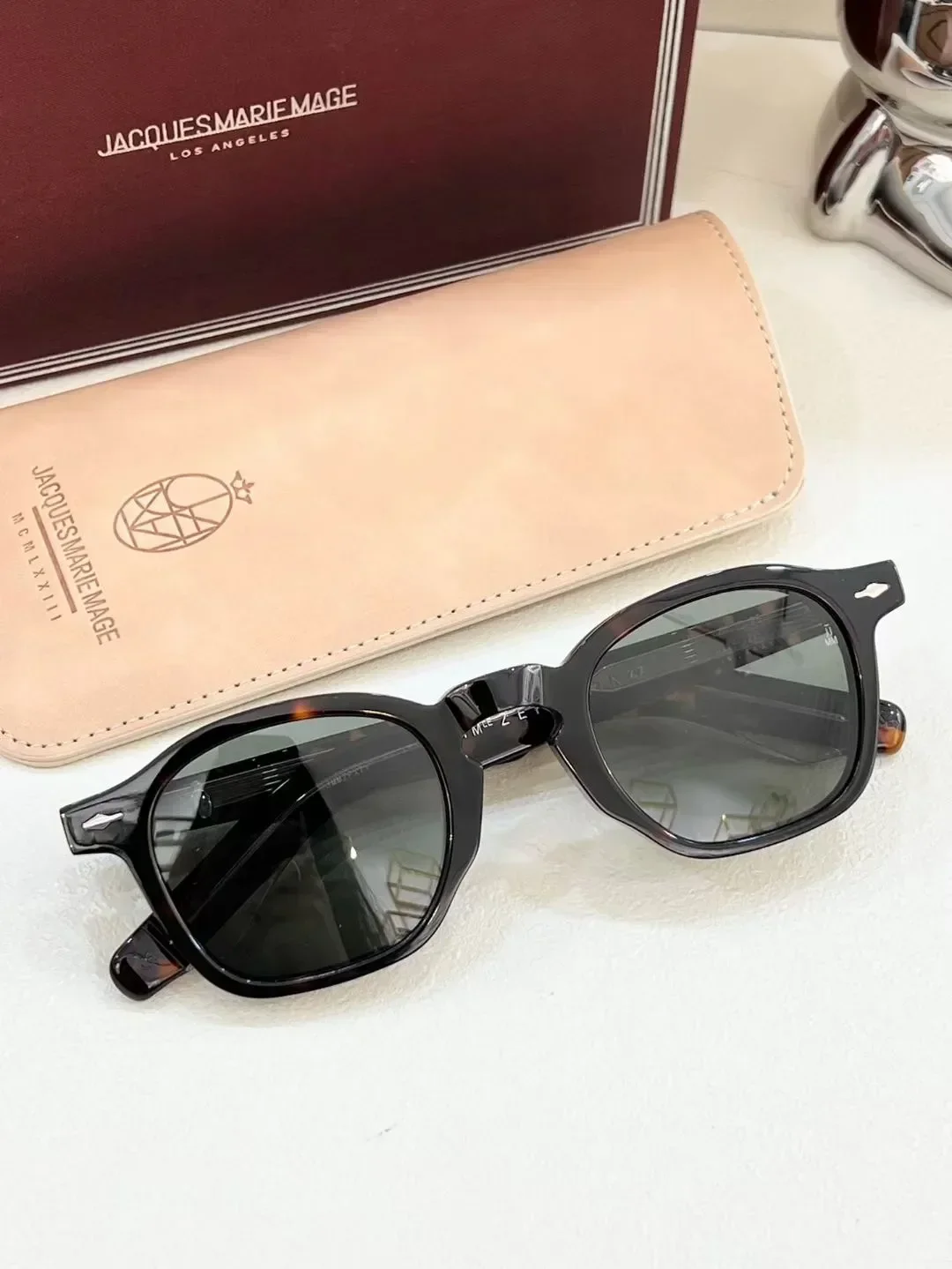 

Stylish JMM ZEPHIRIN Thick Acetate Durable Women Men UV400 Protection Vintage Classcial Sunglasses With Case Oculos Cool