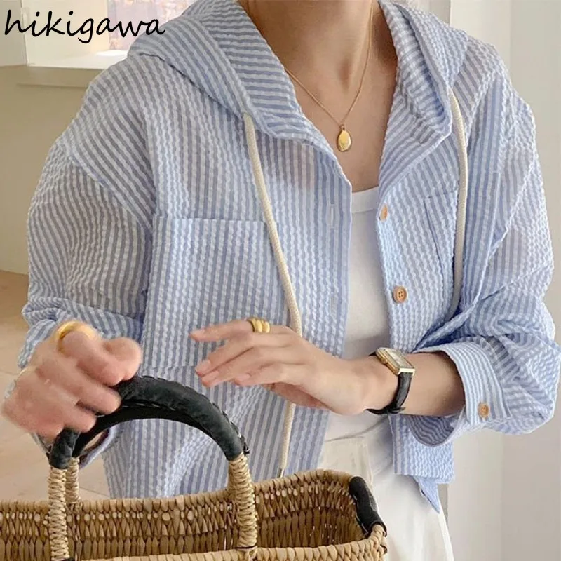 

Блузка с капюшоном и длинным рукавом, в полоску