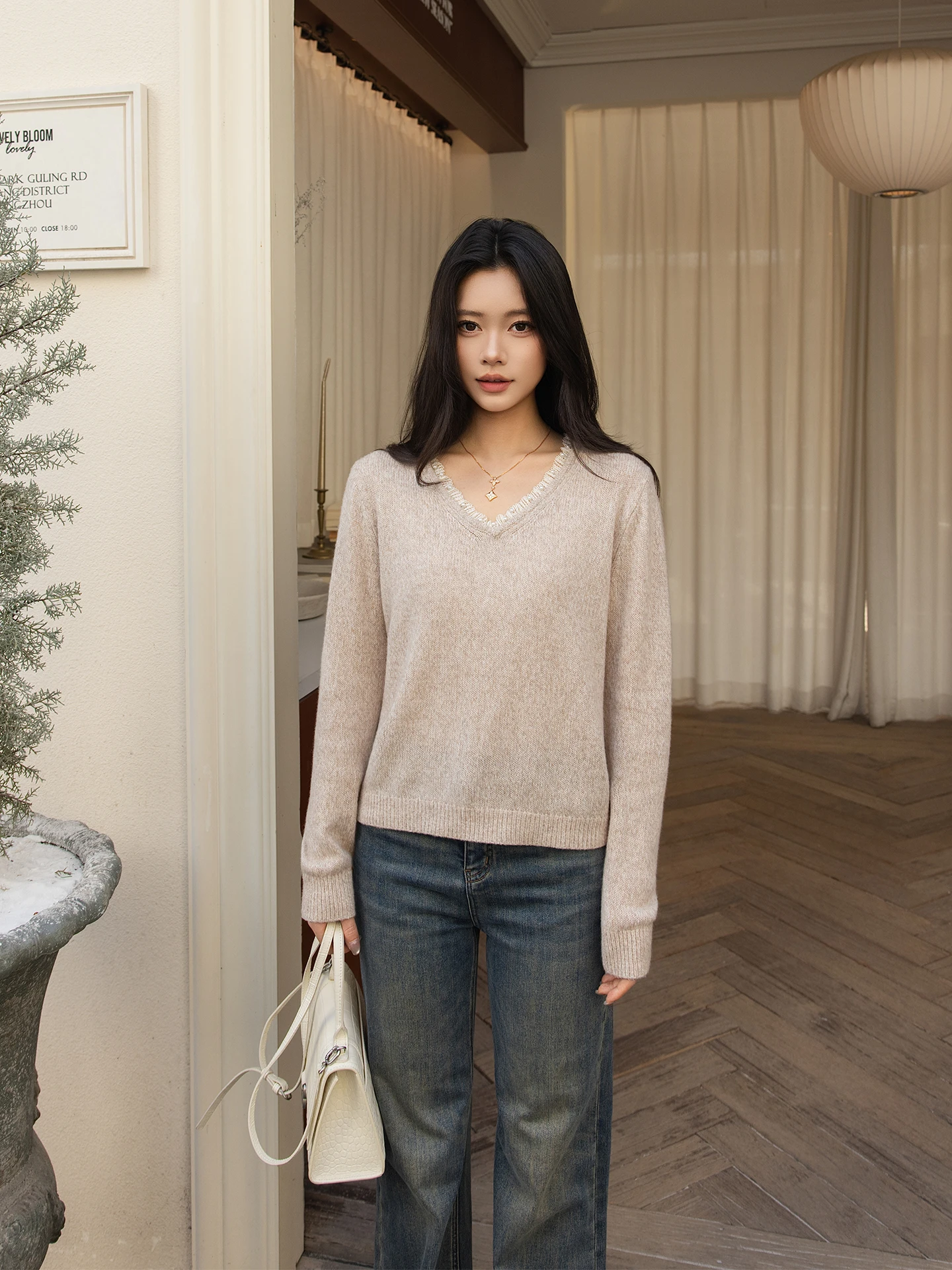 

Loose V-ne Camere Knitwear Pearl Oats Inner Wear Casual Sle Women's Sweater Warm Winter Faion Fce Soft Long Sve