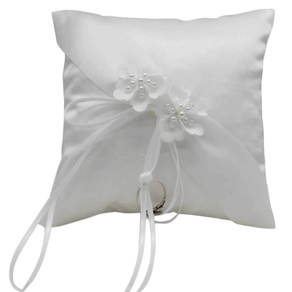 

Pearl Ring Pillow Elegant Wedding Decoration Cushion for Rings White Satin Pearl Decorated Bridal Party Supplies