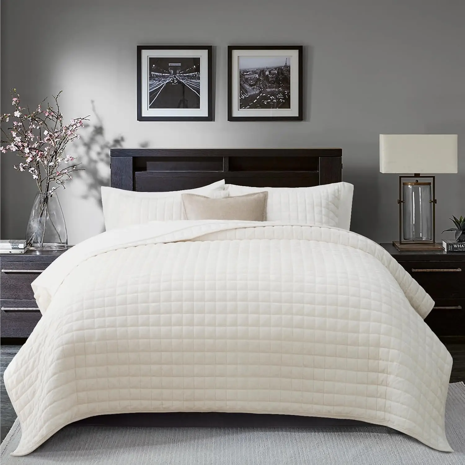 

Luxury Velvet Quilt Set King Size, Lightweight Oversized Bedspread with Pillow Shams for All Seasons in Cream White