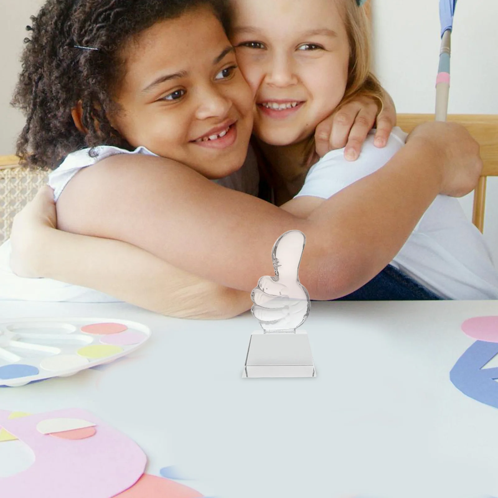 

Children Crystal Thumbs Up Mini Trophy Cute Cartoon Hand Gesture Award for Kids Competition Party Favor Funny Small Trophy Cup