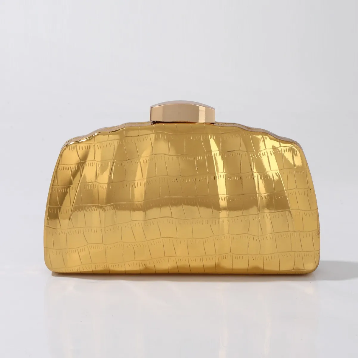 Gold Box Metal Clutch Small Bag Personalized Banquet Evening Handbag Versatile Trendy Dinner Bag Ladies Cosmetic Pouch Organizer