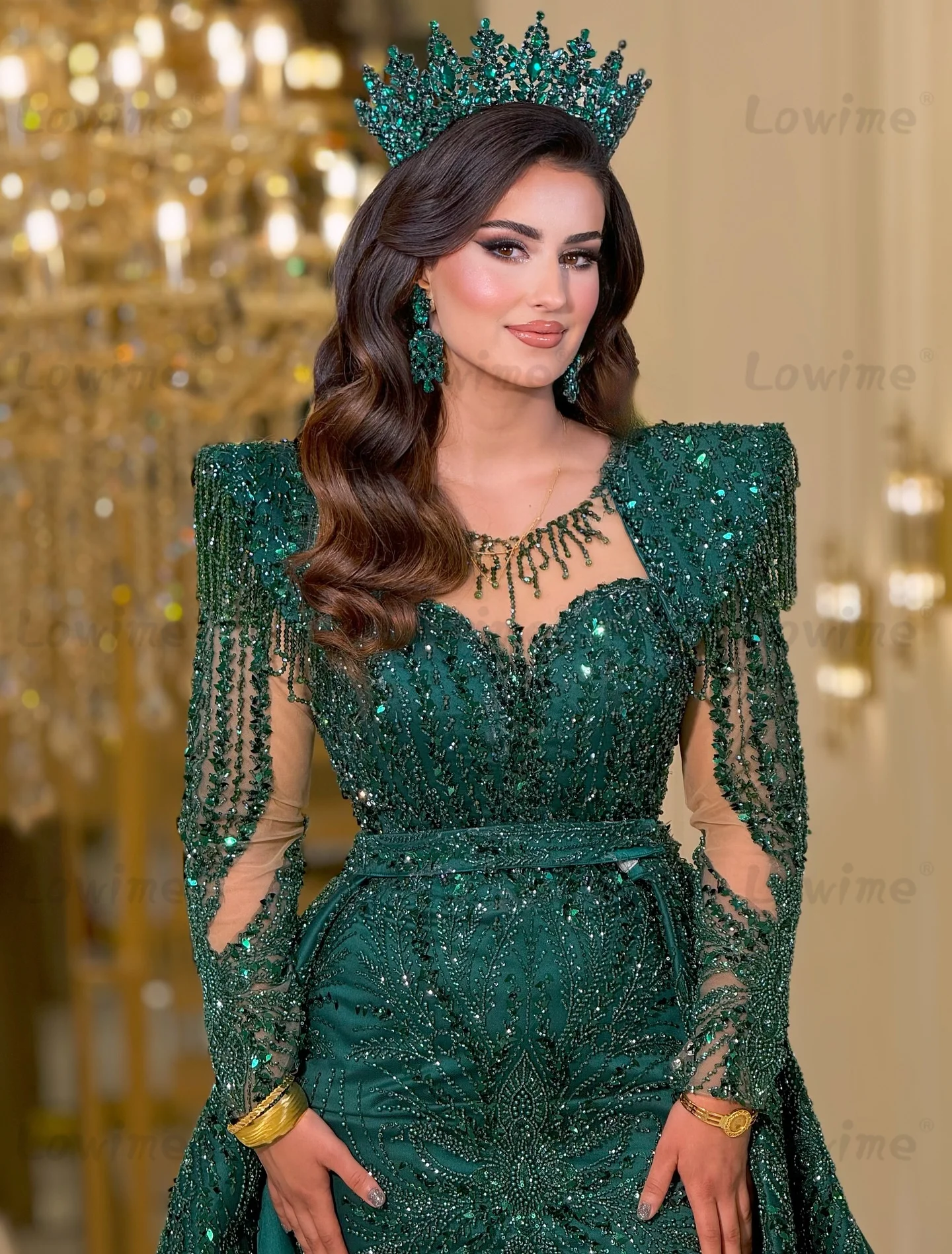 Maßgeschneidertes grünes Meerjungfrau-Abschlussballkleid mit langen Ärmeln und abnehmbarer Schleppe, Perlenkristalle, Abendkleid, Vestidos De Noche, Partykleid