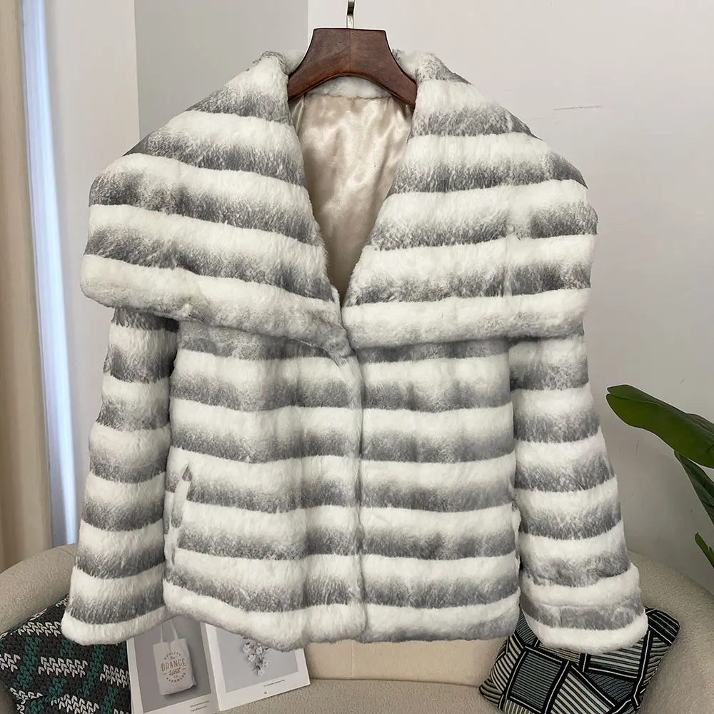 

Warm New Fur Coat Stripe Winter Jacket Women Thick Outerwear Streetwear Fashion Casual Loose Real Natural Rabbit Fur Coat