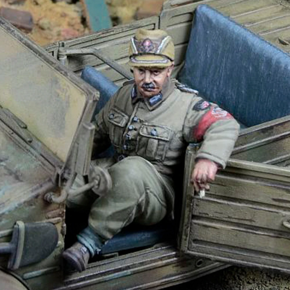 

1/35 WW II soldier drivers, Resin Model figure soldier, Military themes, Unassembled and unpainted kit