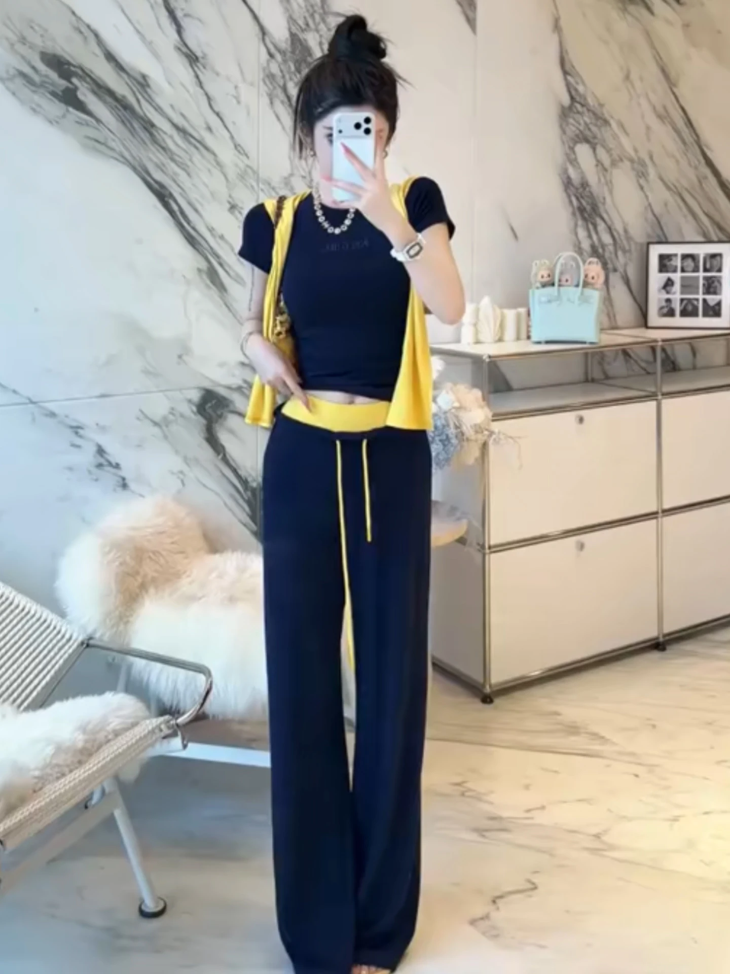 

Fashionable Women's Three-Piece Set Summer 2026 Casual High Waist T-Shirt Pants Shawl Ensemble Elegant Feel Spring Summer