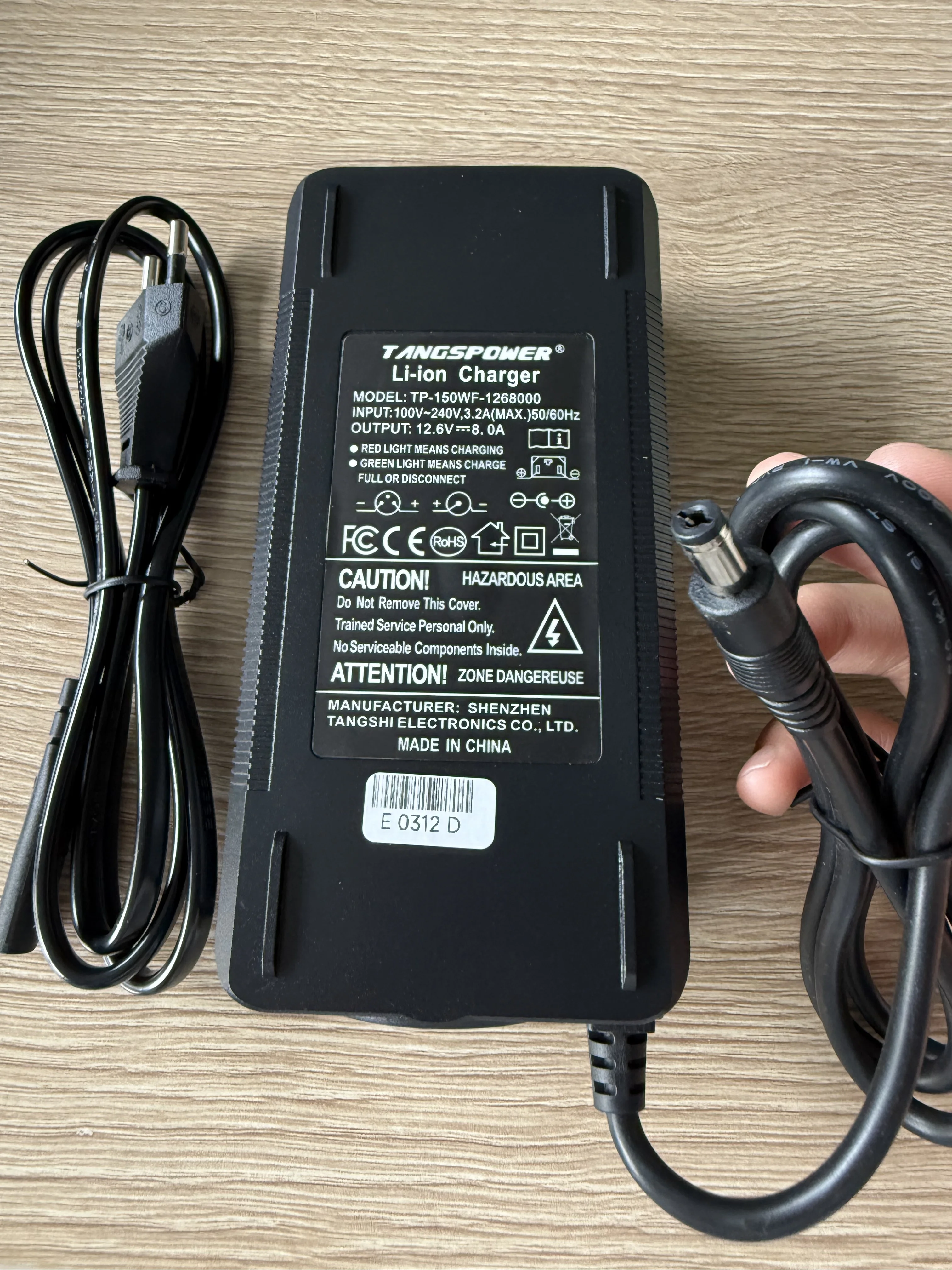 

12.6V 8A Li-ion Battery Charger 3S For 10.8V 11.1V Electric Scooter Bicycle Lithium Battery Charger DC High-Quality Connector