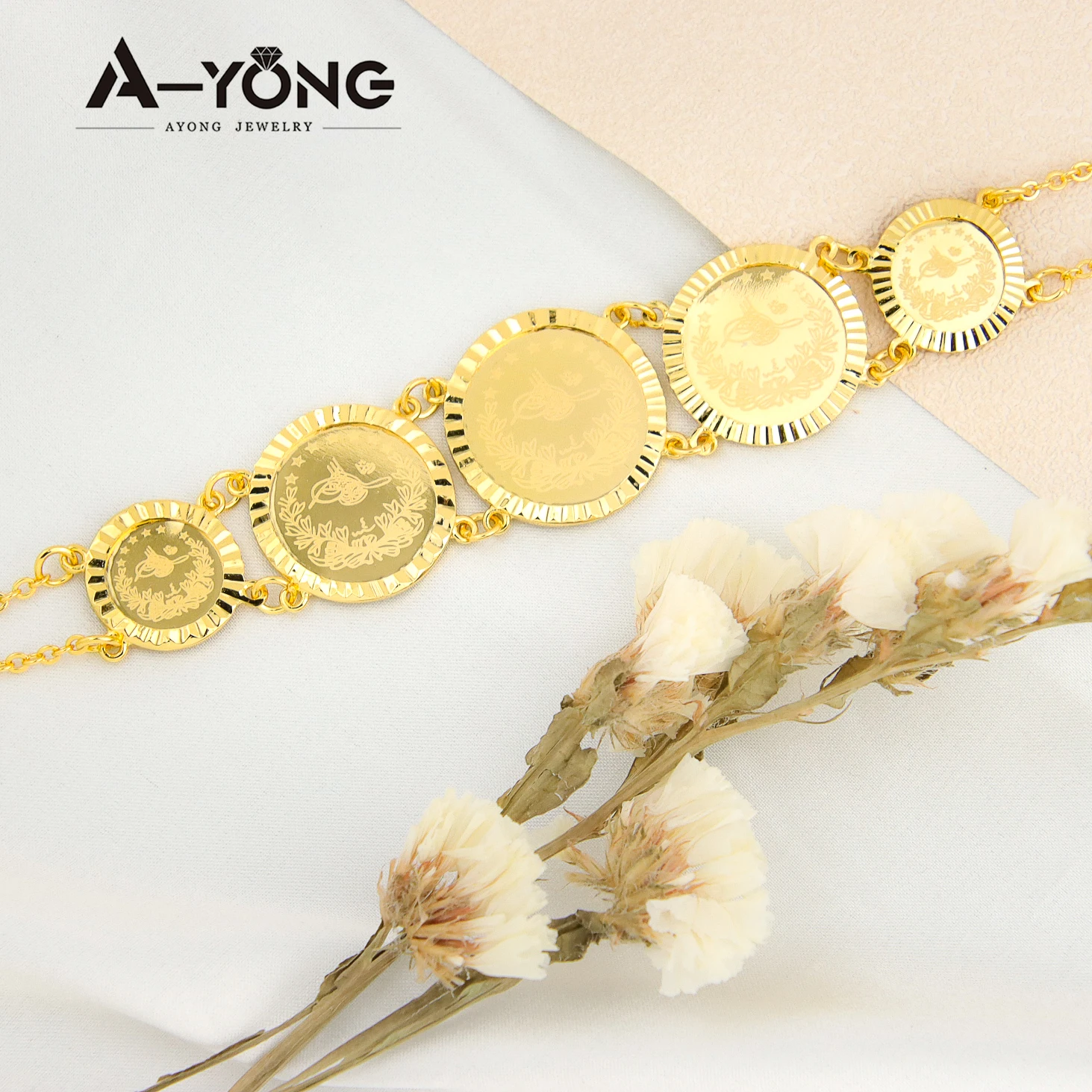 Islamisches Vintage-Gold-Schmuckset, 21 Karat vergoldetes Kupfer, türkische Lira-Münzen, Halskette, Armband, Ohrringe, Luxus-Schmuck aus dem Nahen Osten – Detail 9
