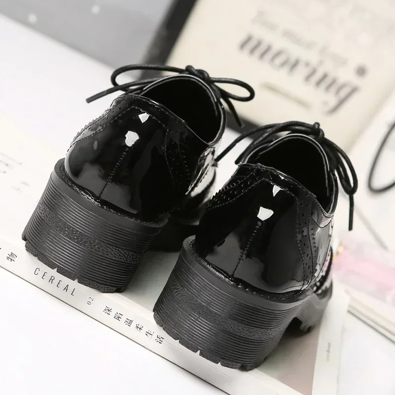 Spring Women Leather Shoes 2024 Lace Up British Style Classic Bullock Footwear Female Oxford Shoes College Style Casual Loafers