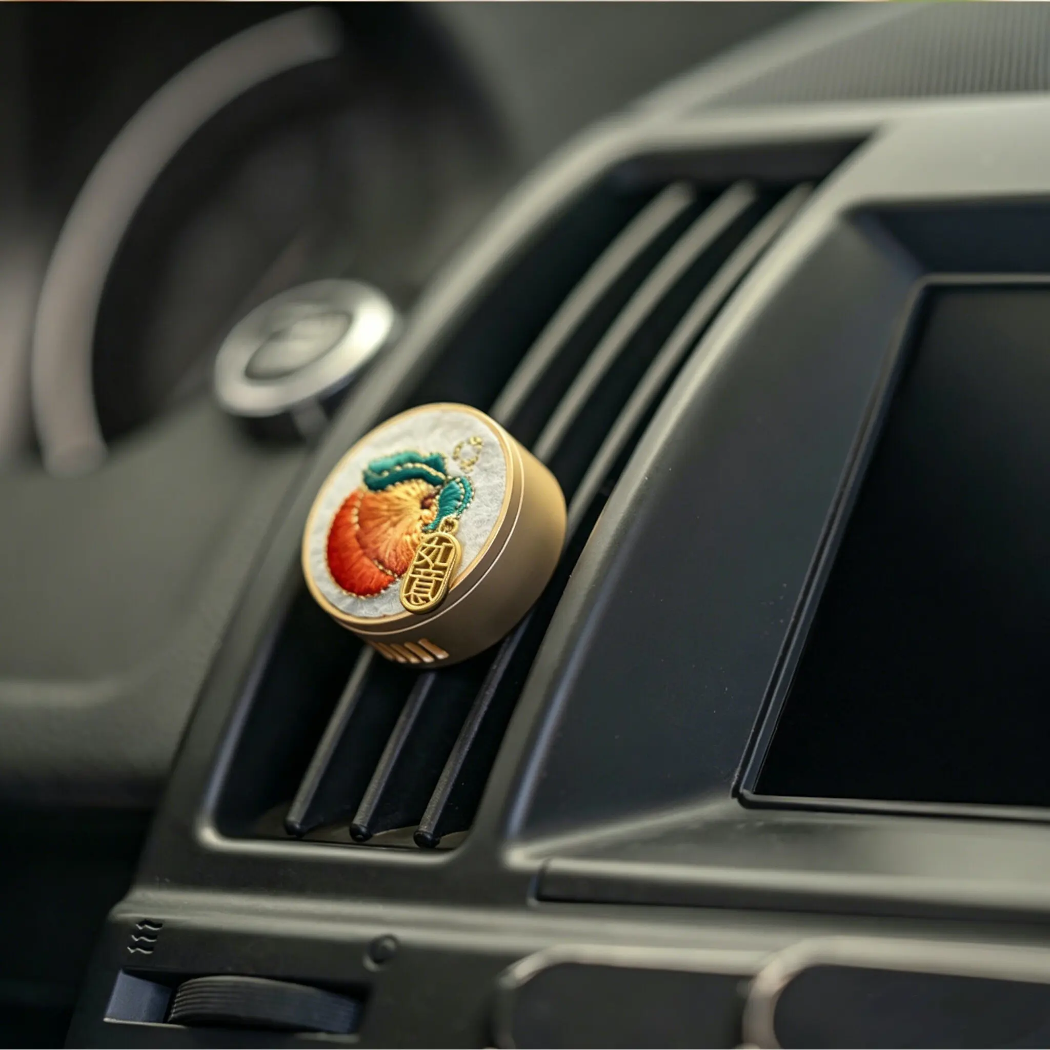 Diffuseur de parfum brodé de style chinois pour grille d'aération de voiture, décoration intérieure de voiture, désodorisant, avec motif « Bonne chance avec tous les kakis »
