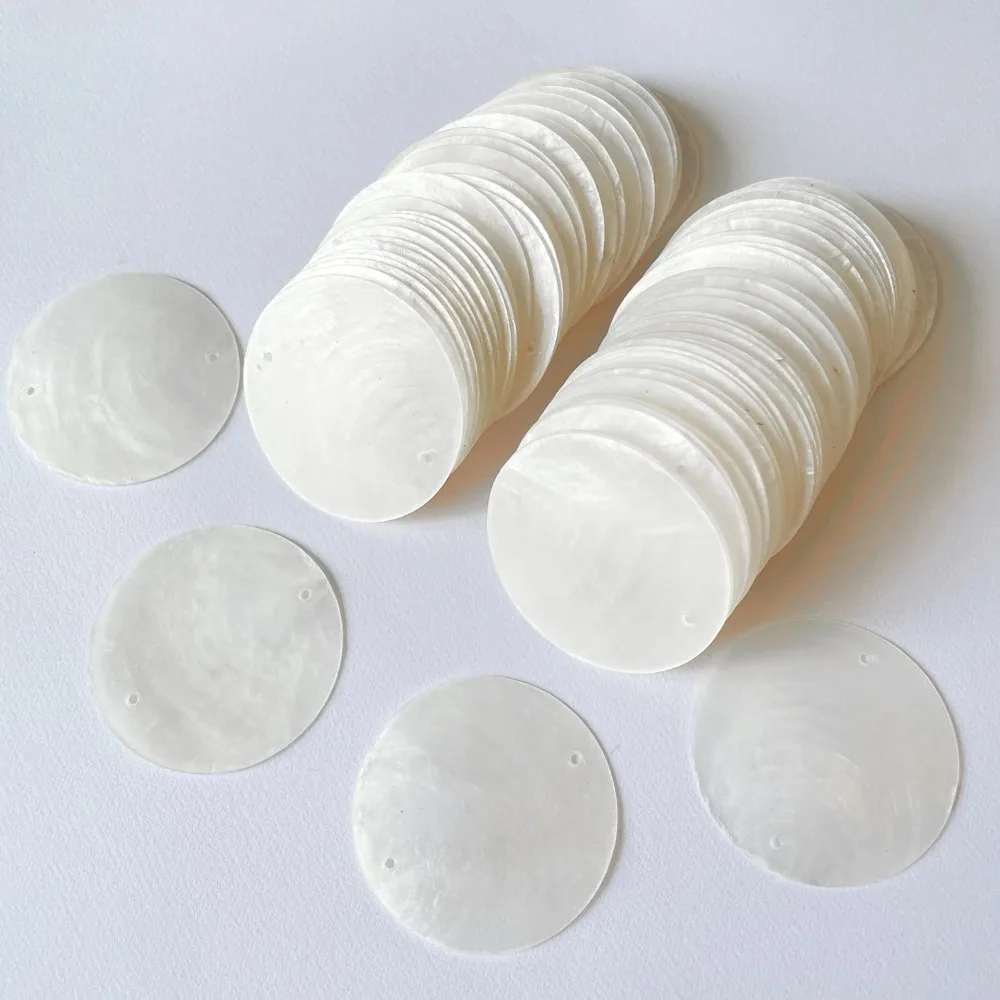 100Pcs Natural Capiz Shell Slices Polished Round Discs 2 Holes White Beads for DIY Jewelry Making Crafts Wind Chime Decor