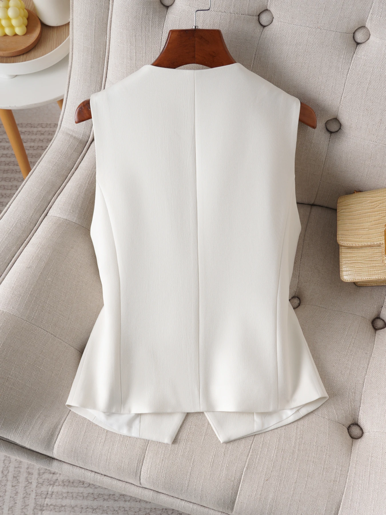 Single-Breasted Layered Suit Vest for Women Suitable for Spring and Autumn Can Be Worn as an Inner or Outer Layer Stylish Off
