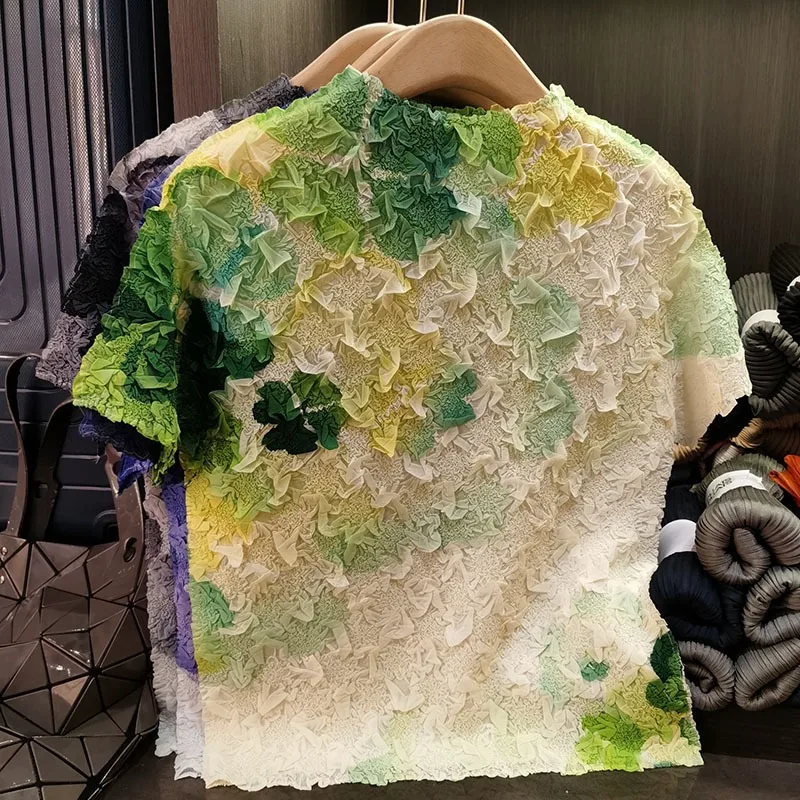 Miyake plissé printemps et été nouveau 2025 dégradé imprimé col mi-haut T-shirt à manches courtes polyvalent plissé doux hauts