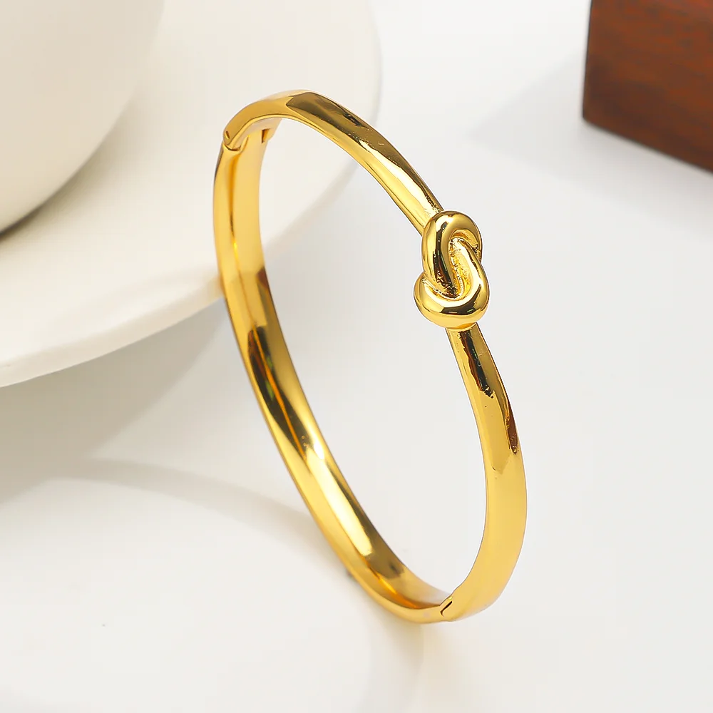 

French Retro Cast Stainless Steel Cuff Bracelet, Waterproof Women's Gold Color Knot Bangle, Fashionable Jewelry Gift SZ339