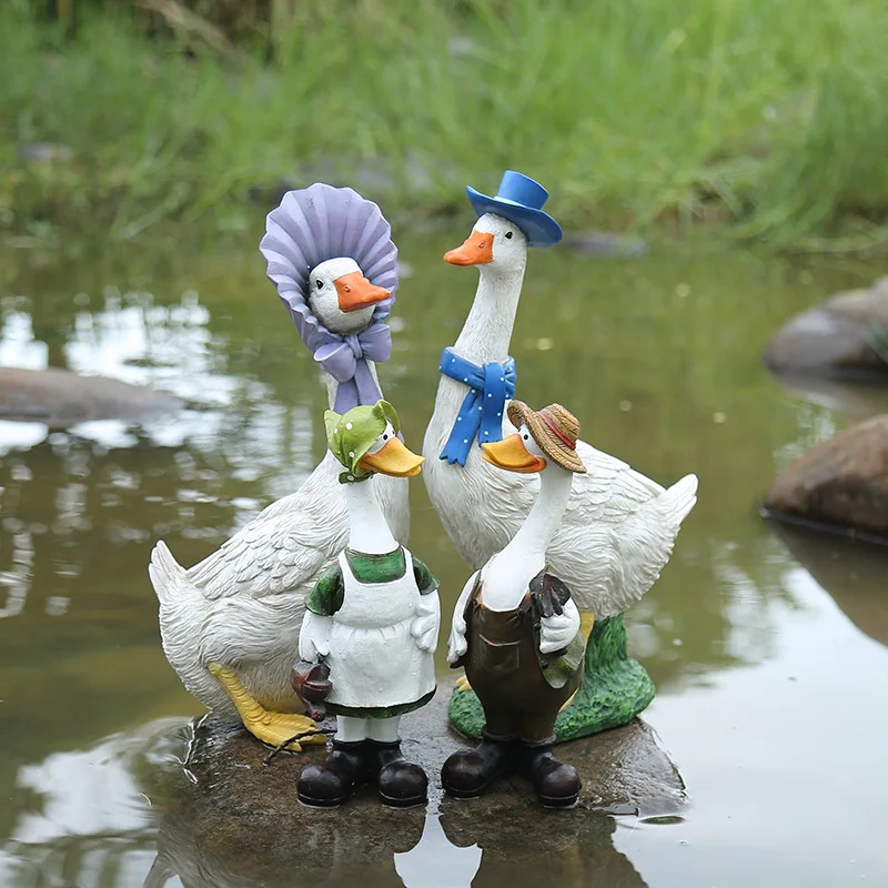 Cute Duck Ornament Statue Cartoon Animal Sculpture for Garden Decor Outdoor Yard Figurine Villa Landscape Flower Pot Decoration