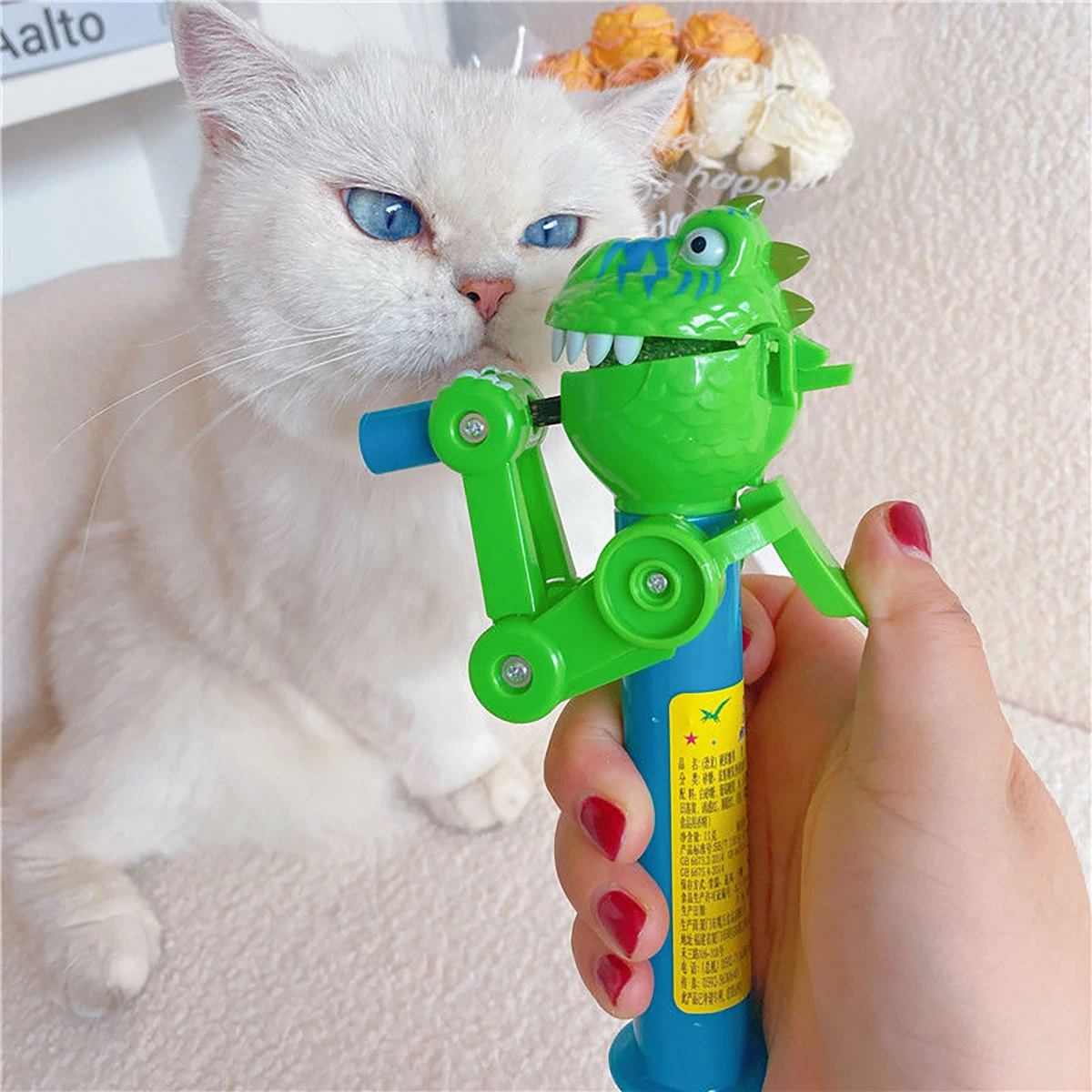 Imagem -06 - Cat Catnip Lollipop Toy Boca Grande Bola de Dinossauro Teething Stick Bumerangue Snacks Tease Pet Acessórios