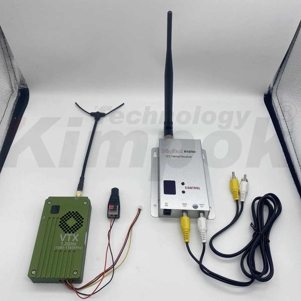 12ghz-8w-drone-fpv-video-transmitter-receiver-30km-transmittion-rushfpv-parts-uav-accessories-1080-1360mhz-fpv-vtx-vrx