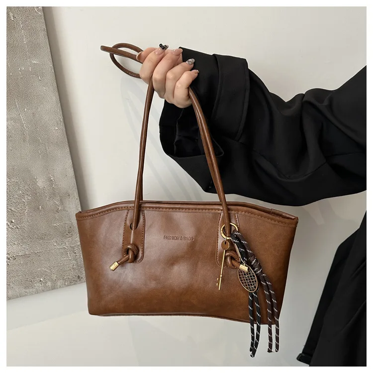 

2025 Winter Women's Crossbody Bag Women's Handbag & Wallet Premium Leather Large Capacity Commuter Bag Women's Shoulder Bag