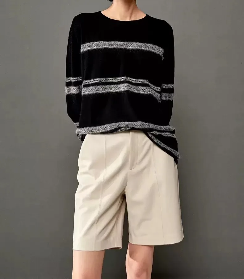 

2025 Spring European/America Style Women's Genuine Leather Shorts Female Handsome Straight High Waist Suit Shorts Casual Wide