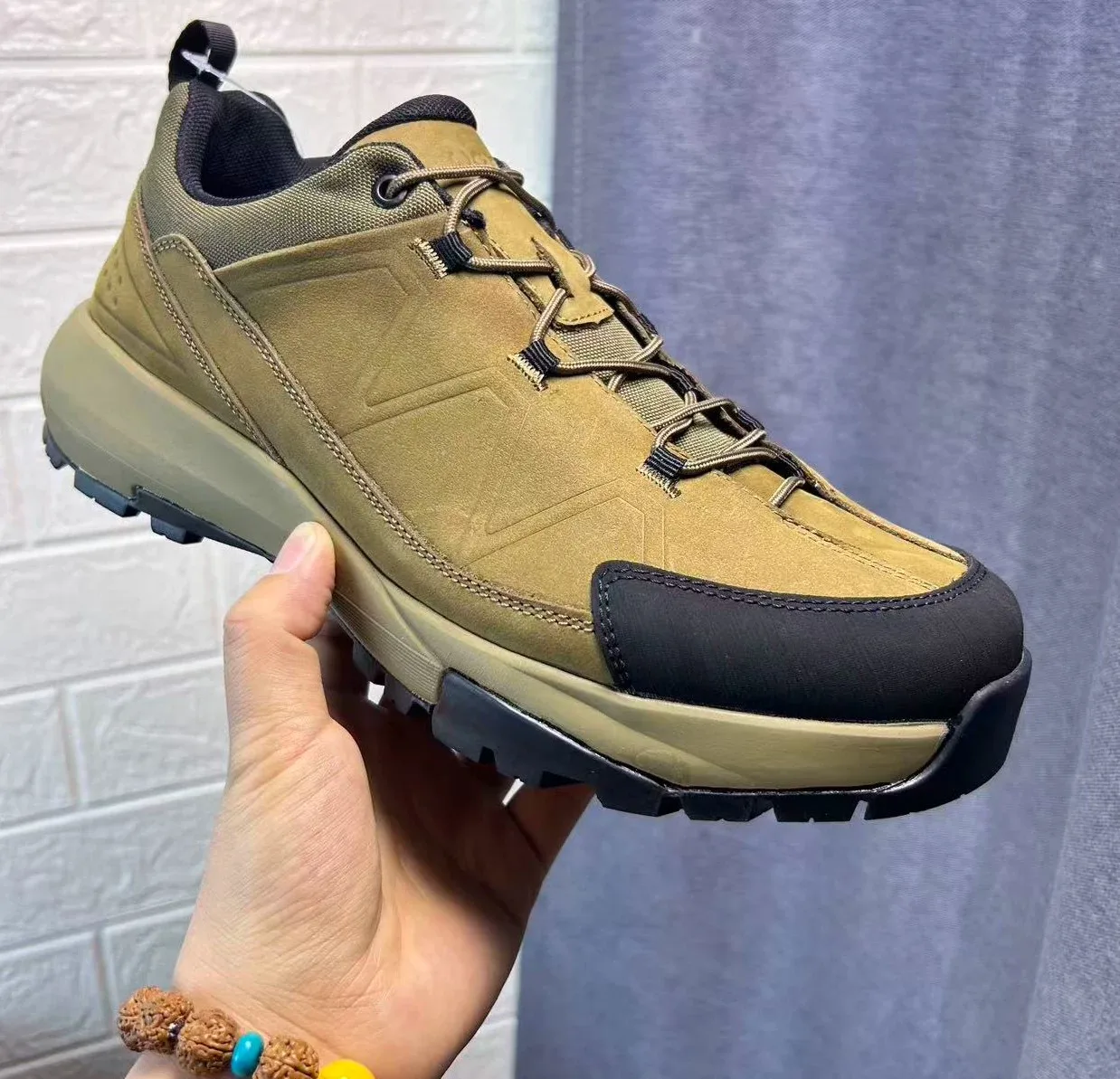 Trendy Natural Genuine Leather Shoes Men Hiking Professional Hunting Sneakers Street Outdoor Mountain Climbing Camping Non-Slip