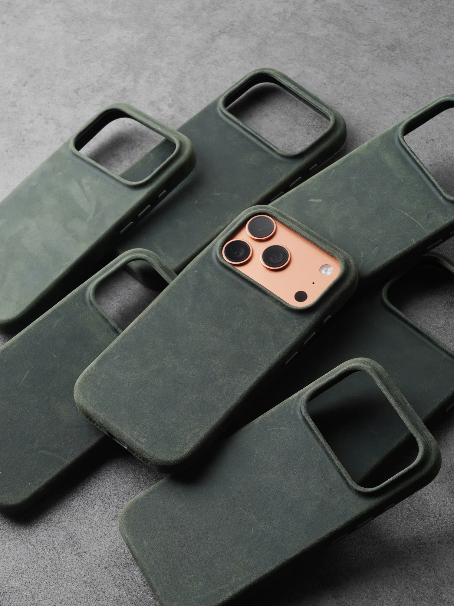 YMW Handgefertigte Crazy Horse Echtleder-Hülle für iPhone 18 17 Pro Max Magnetische PULL-UP Kratzfeste Rindsleder-Handyhülle – Detail 7