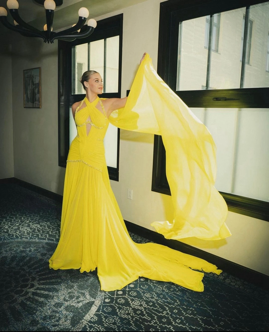 Vestidos de noite linha A em chiffon feminino com fenda, roupa recorte para eventos, lantejoulas de trem longo, amarelo, novo, verão, 2024