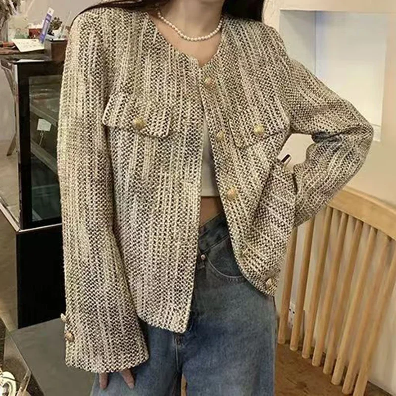 

Small fragrance short long-sleeved jacket women's autumn 2024 new high-end fashion design with a sense of foreign cardigan top.