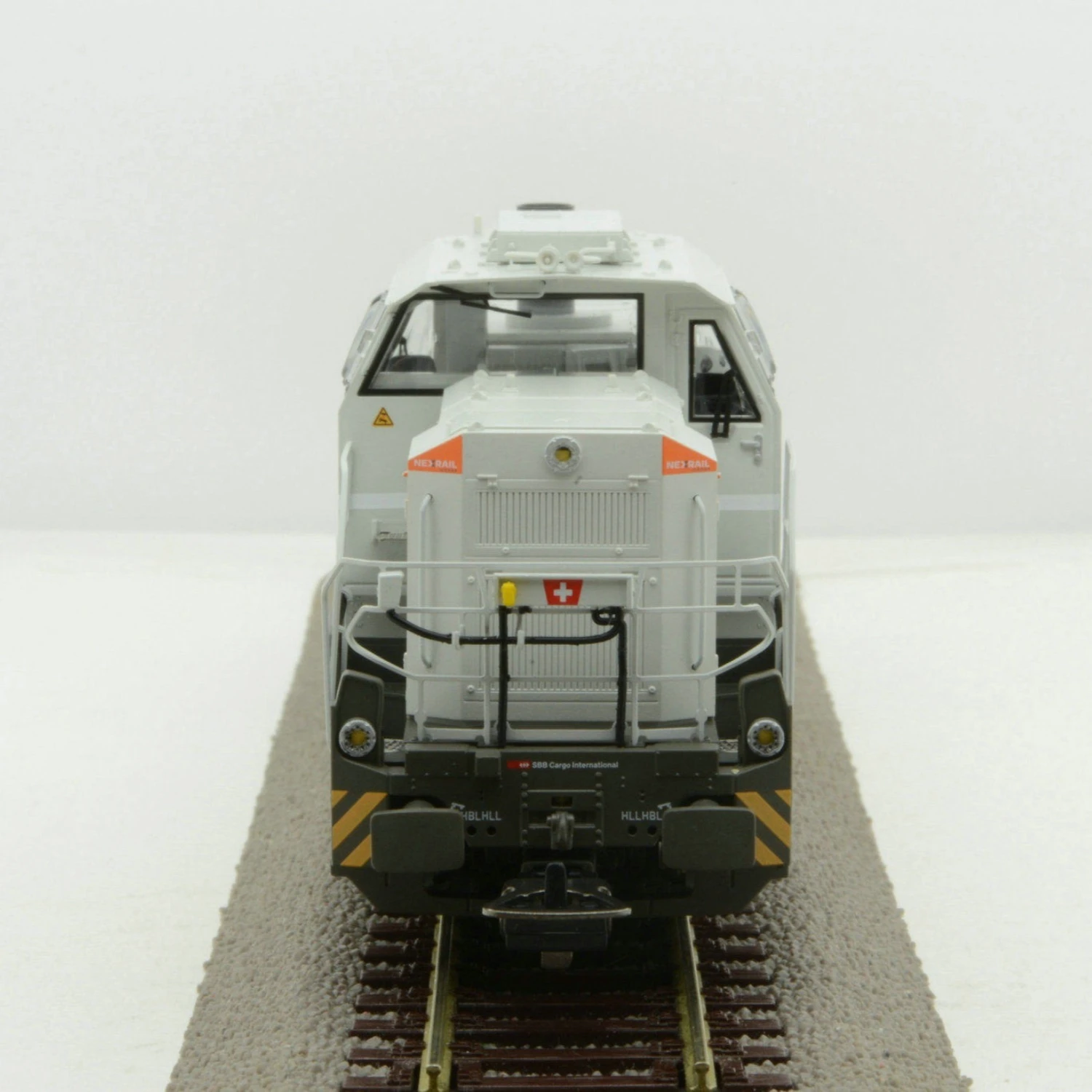 PIKO HO Type 1/87 Train Model DE18 Diesel Locomotive 52376/52377 Digital Sound Version/simulation Version Toy Train Adult Toy