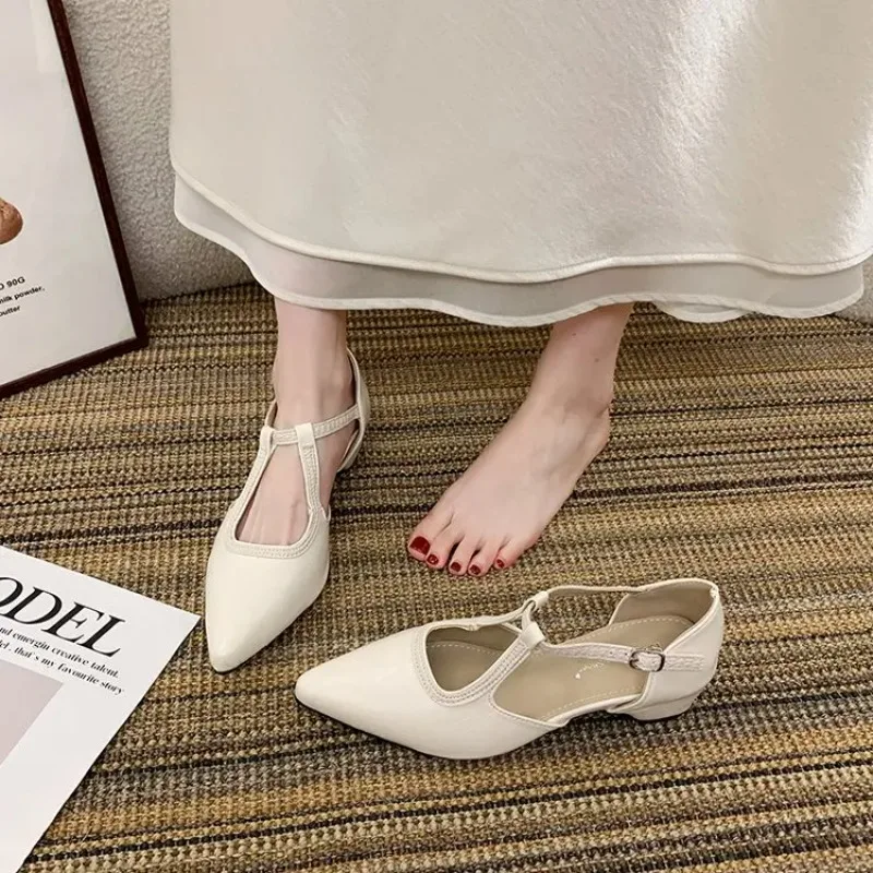 Sharp Pointed Hollow Shallow Mouth Sandals  Women 2026 Summer Retro Hollow Out One Word with Sloping Heel Toe