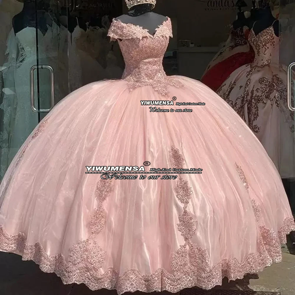 Nóng Hồng Công Chúa Bầu Quinceanera Đầm Tay Ngắn Cổ V Appliques Chiếu Trúc Hạt Càn Quét Tàu Sweet 16 Đầm Tự Làm