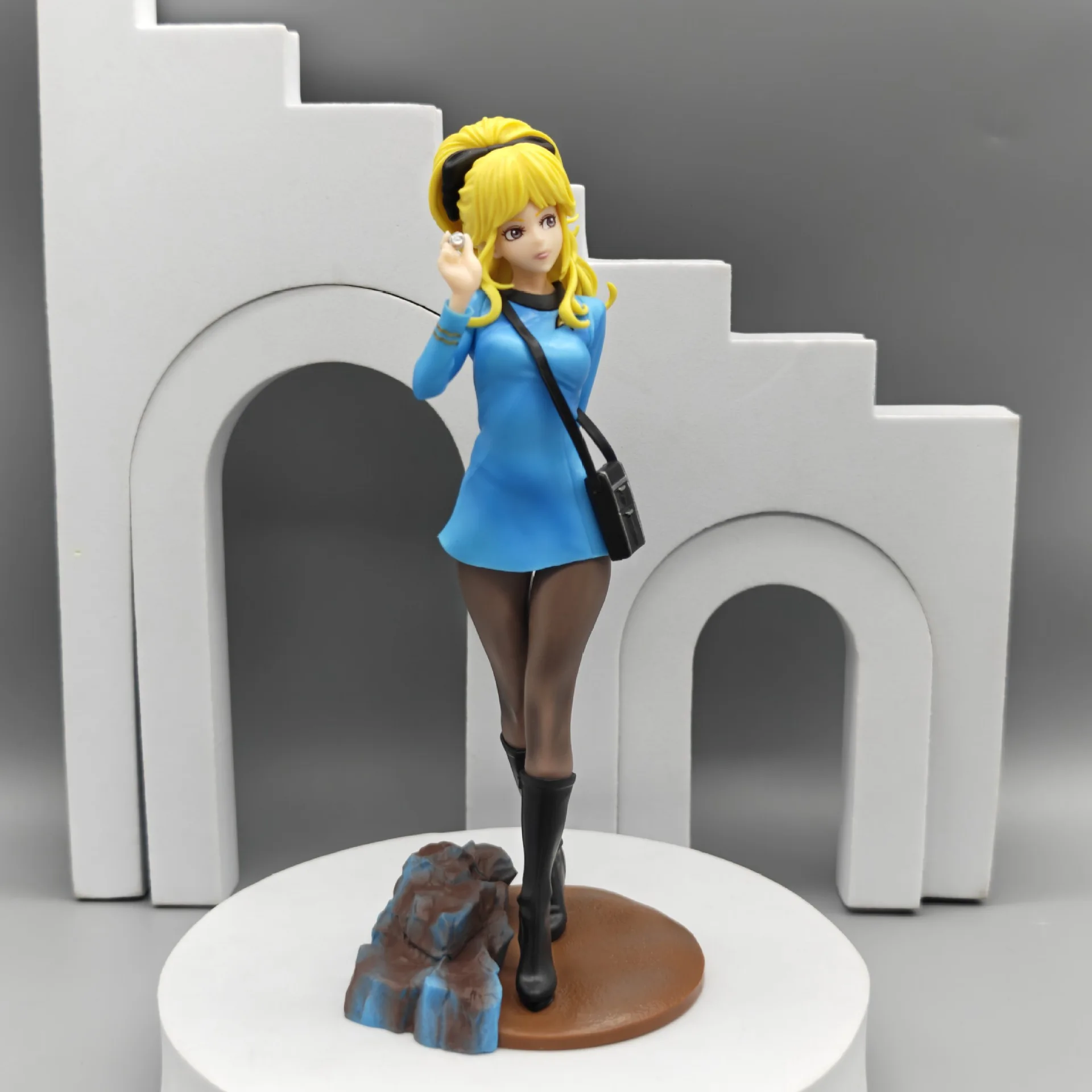 Figuras de acción hechas a mano de Anime de oficial médico Star Trek de 21CM, decoración de caja de escritorio, regalo ornamental